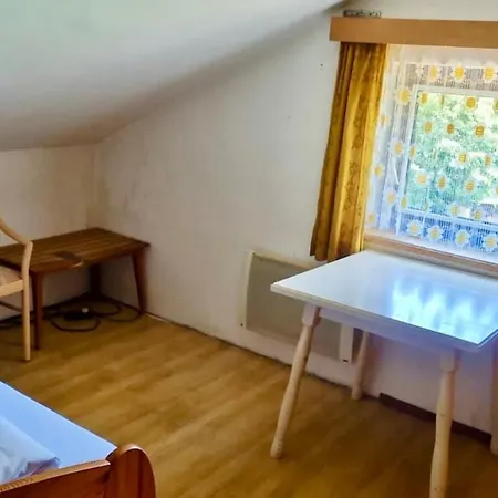 Doppelzimmer Mit Privatem Bad Apartment Portschach am Woerthersee